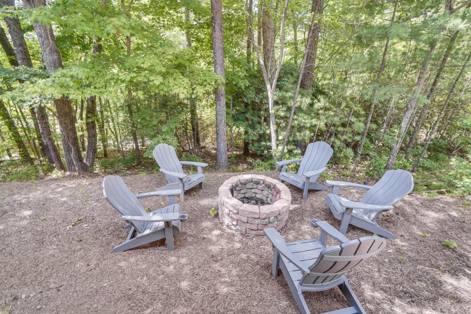 Stunning Helen Getaway With Hot Tub And Ev Charger! Villa Exterior foto